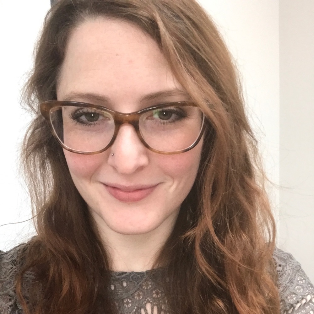 Meet your Posher, Caitlin